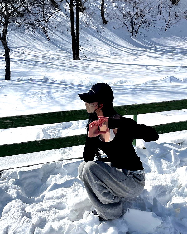 daxbin instagram image archive image