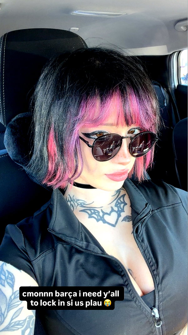 Archived image from @redroomromance on Instagram
