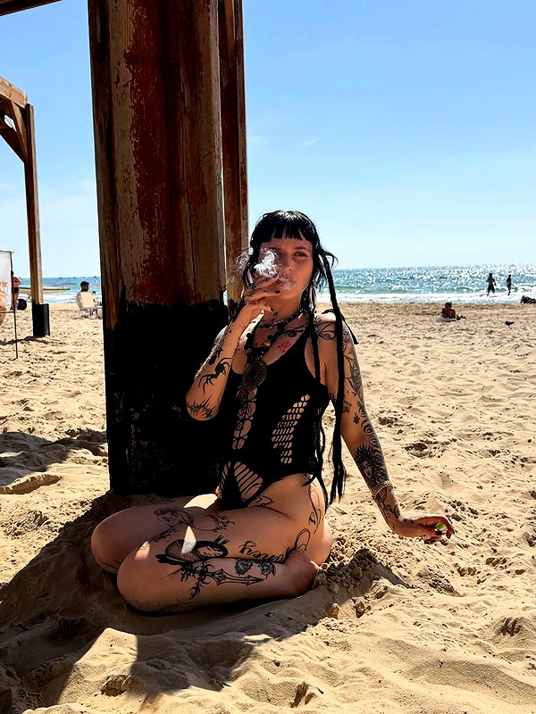 strawberryshanz instagram image archive image