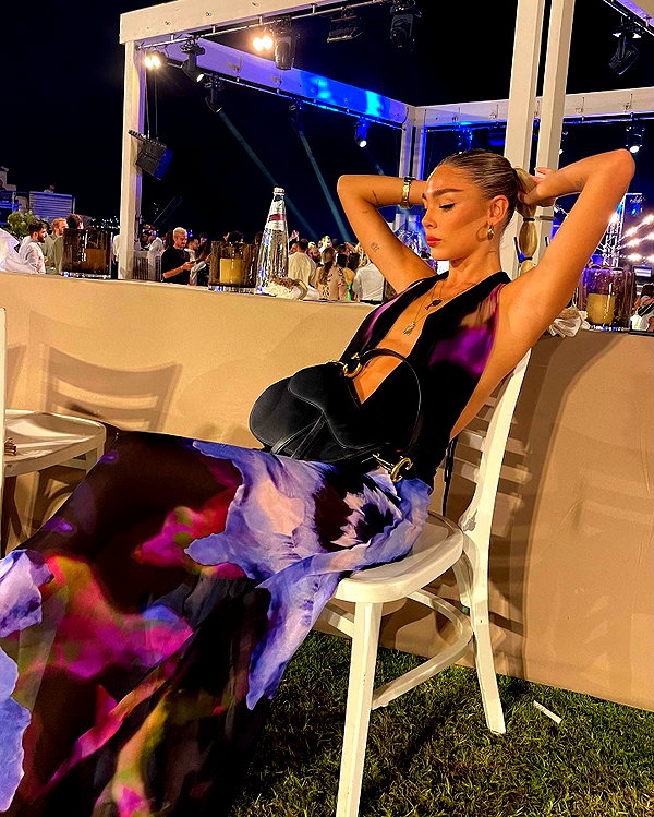 maya.keyy instagram image archive image