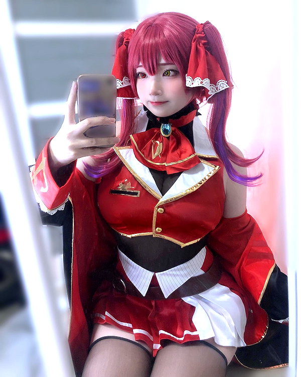 purinn_cos instagram image archive image