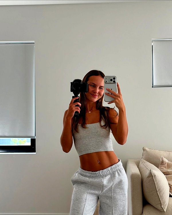 _hannahpearson_ instagram image archive image