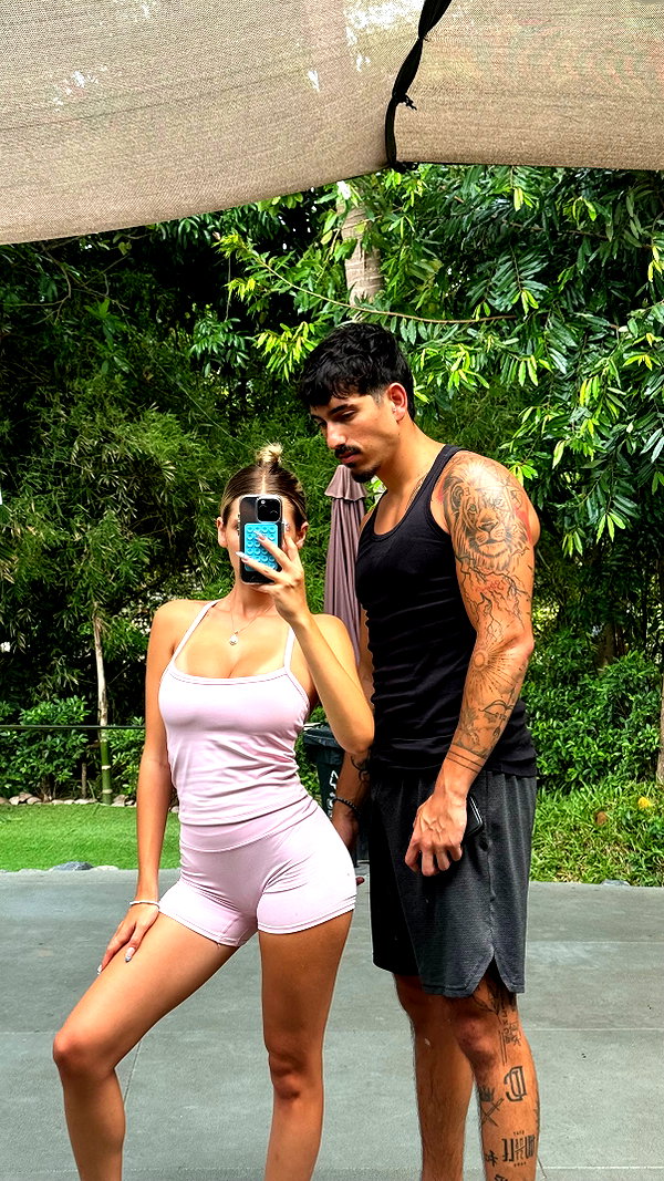 ella_netzer8 instagram image archive image