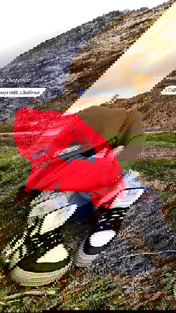 zommmbri zommmbri archive image