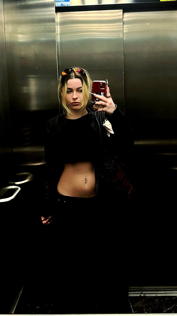 zoebaroniunreich instagram image archive image