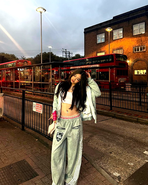 joycee.e instagram image archive image