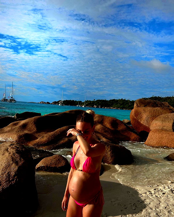 barzomer instagram image archive image