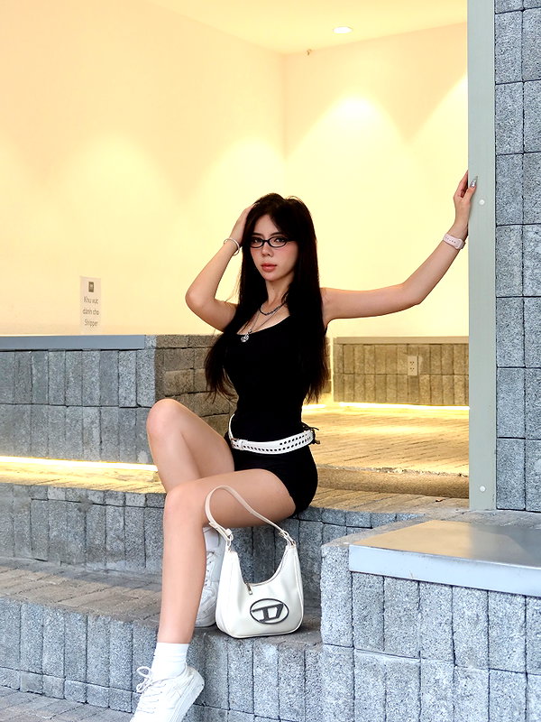 lyhythuedoxinh instagram image archive image