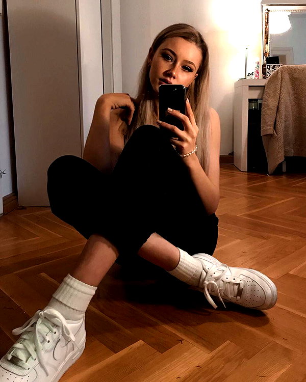 lilih instagram image archive image