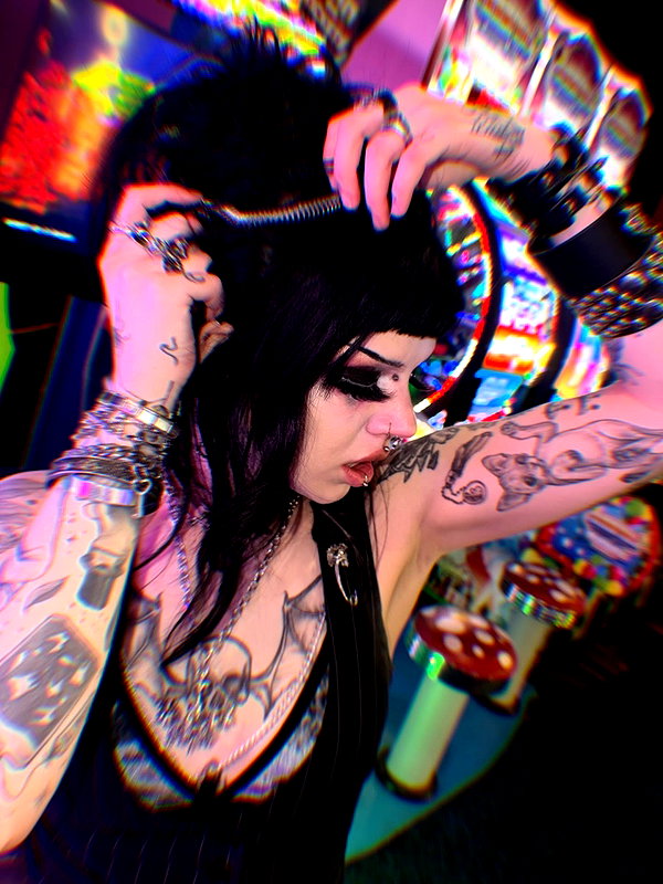 yeahimcaroline instagram image archive image
