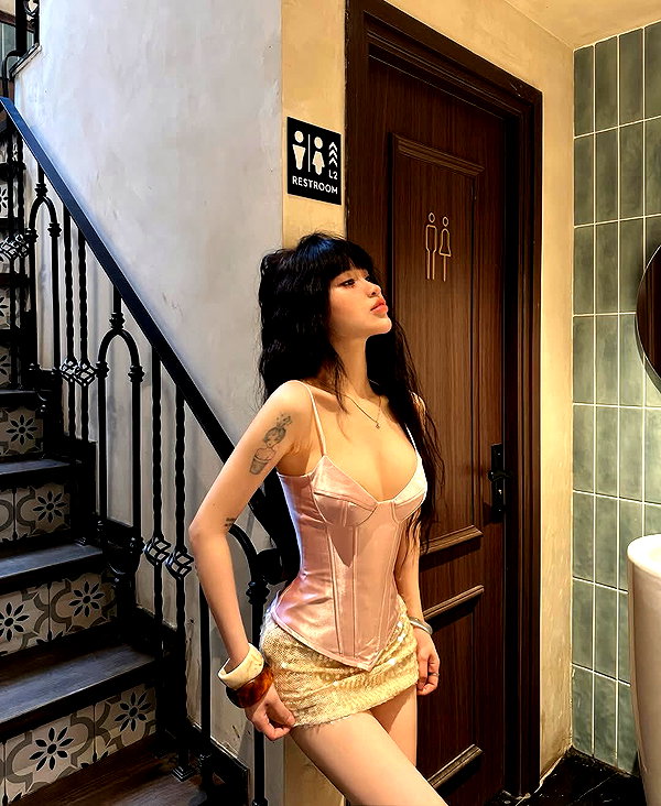 lyhythuedoxinh instagram image archive image
