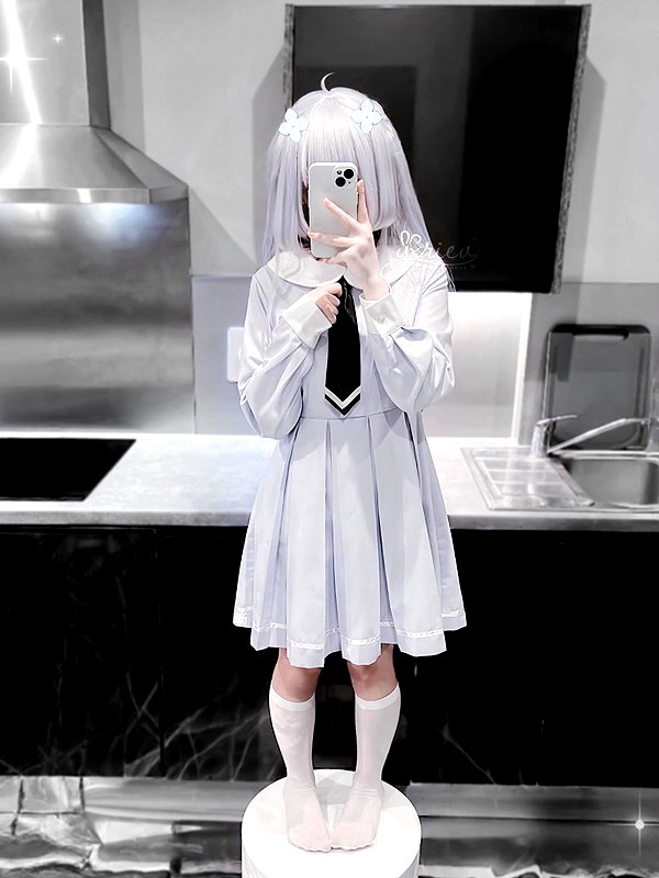 yxriev instagram image archive image