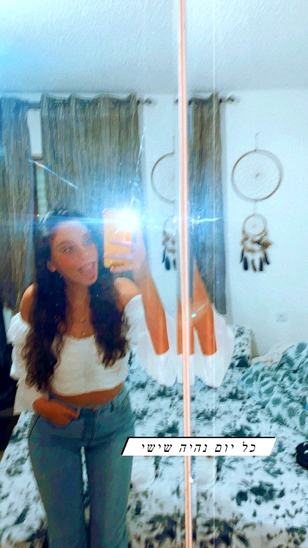 elika_shev instagram image archive image