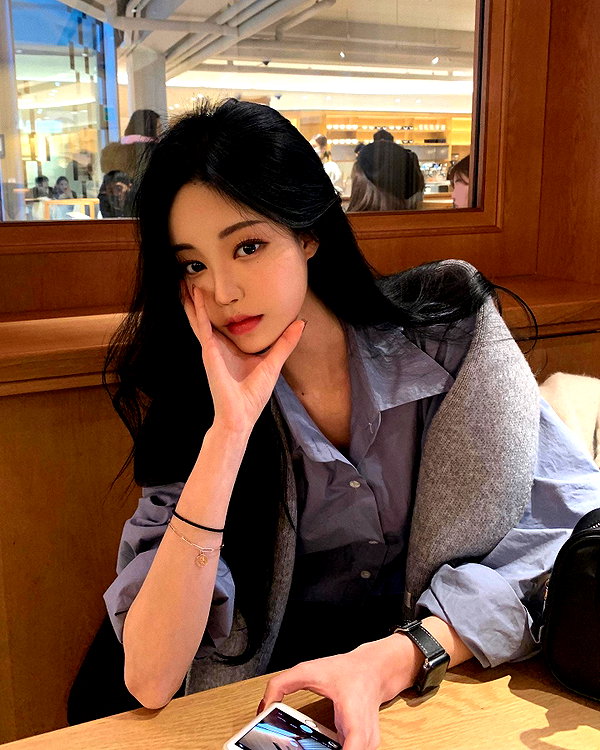 daxbin instagram image archive image