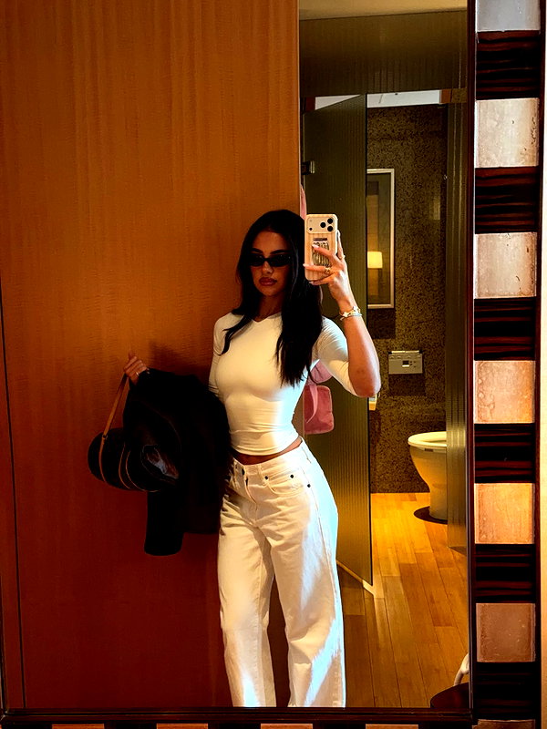 godbless_jess instagram image archive image