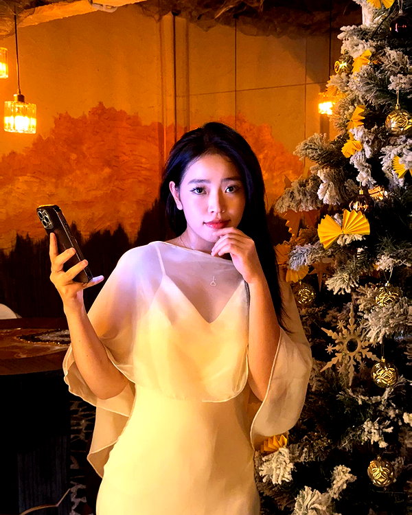 lyhythuedoxinh instagram image archive image