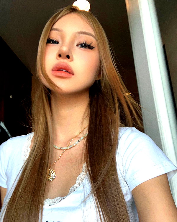 ll.lu1s instagram image archive image