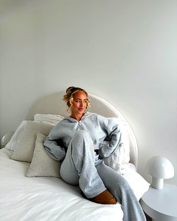 allieauton instagram image archive image