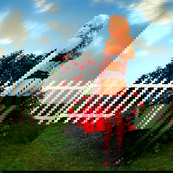 sydney_sweeney sydney_sweeney archive image