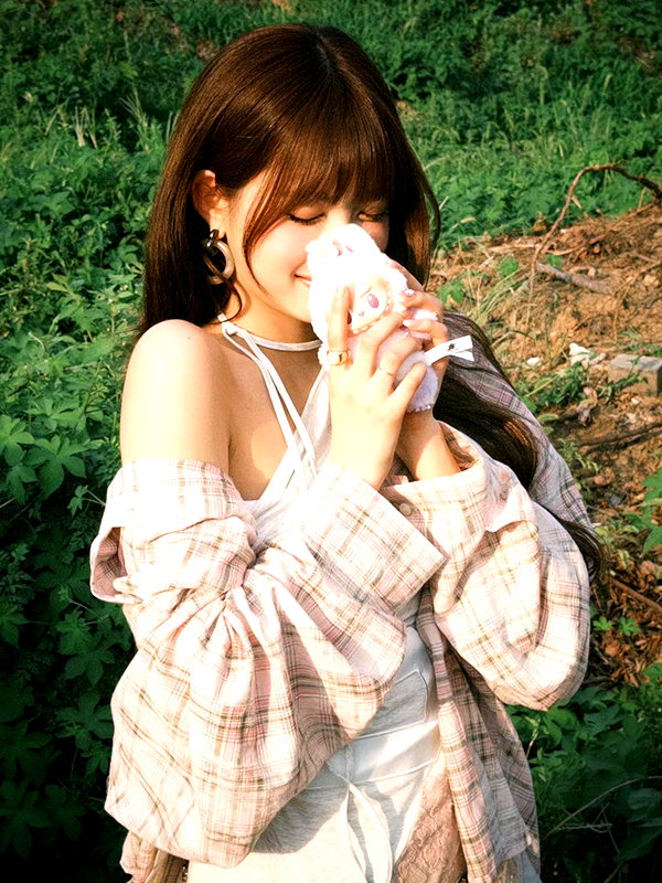 hhh.e_c.v instagram image archive image