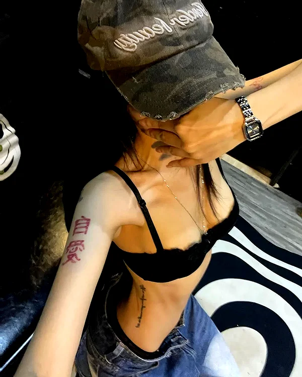 stressedoutnana_ instagram image archive image