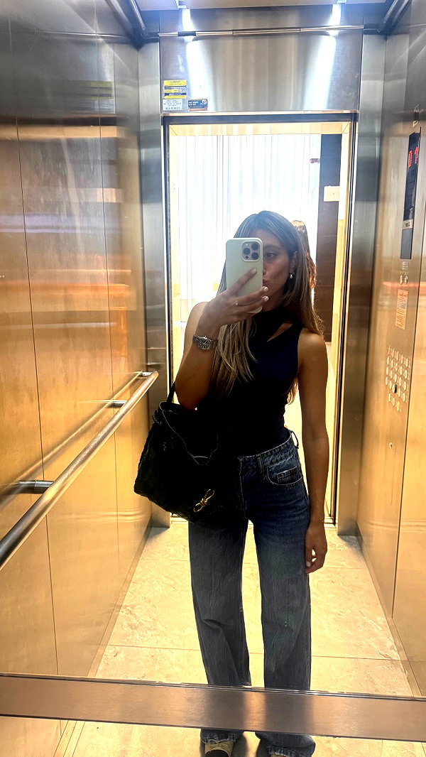 Archived image from @refaella_twina on Instagram