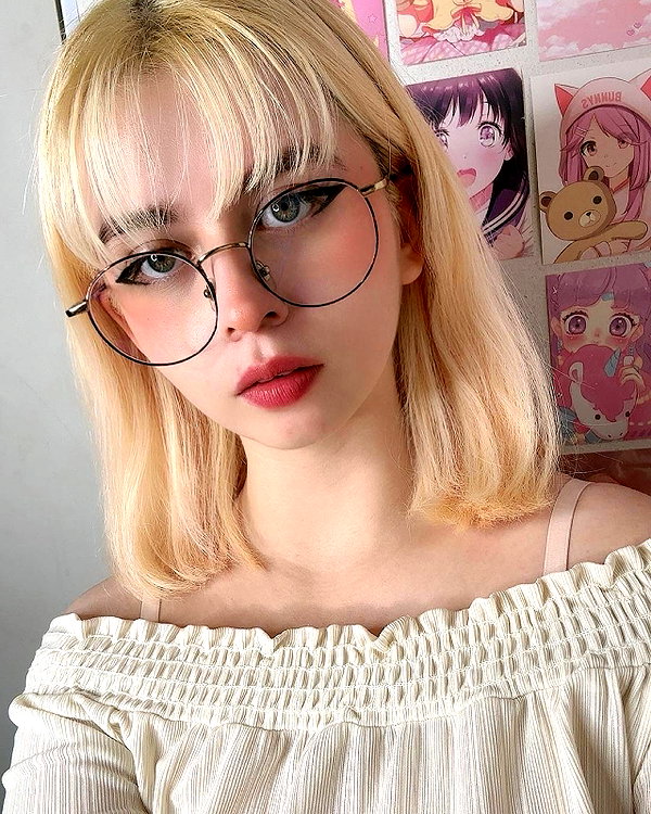 luly1980s instagram image archive image