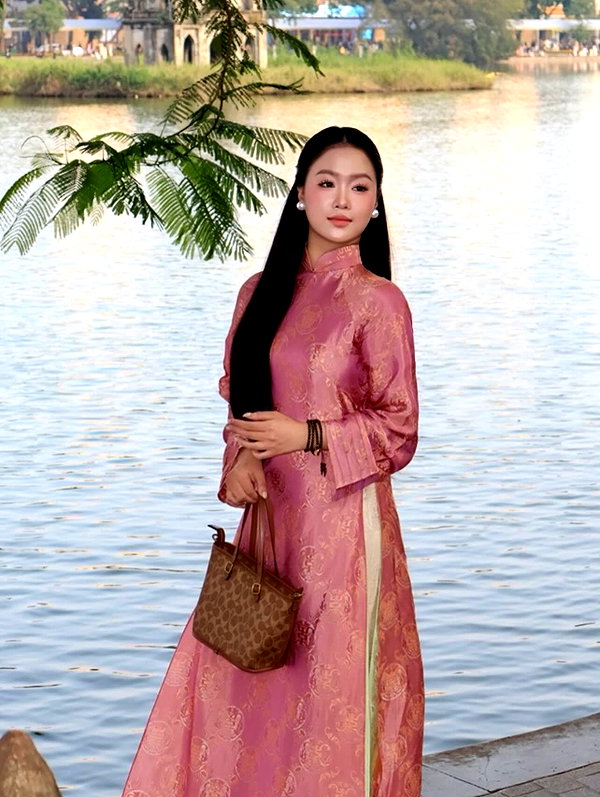 lyhythuedoxinh instagram image archive image