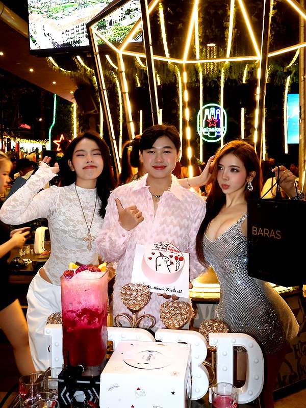 lyhythuedoxinh instagram image archive image