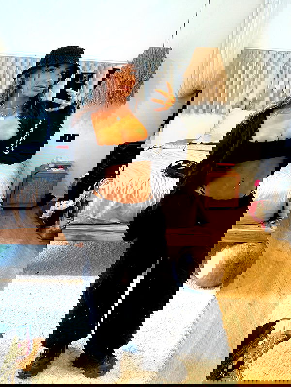 itshayleydavies itshayleydavies archive image