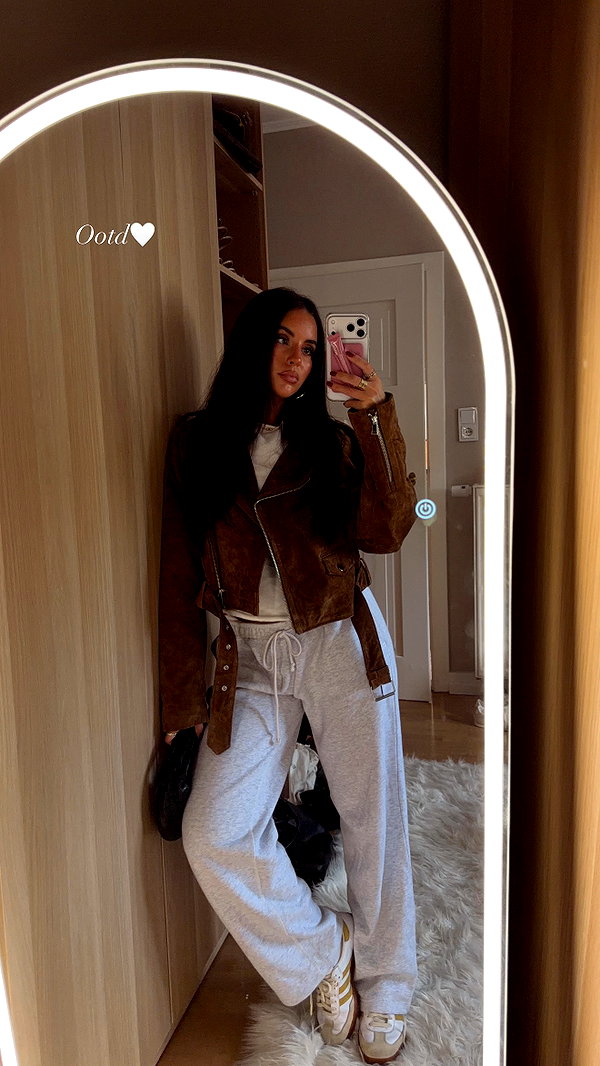 zoeliss instagram image archive image