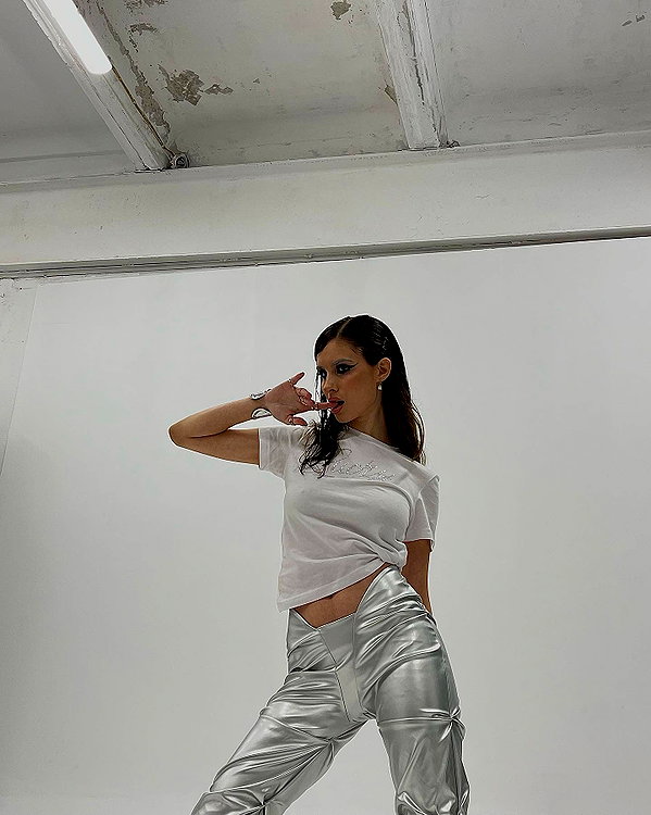 kkwwwv instagram image archive image