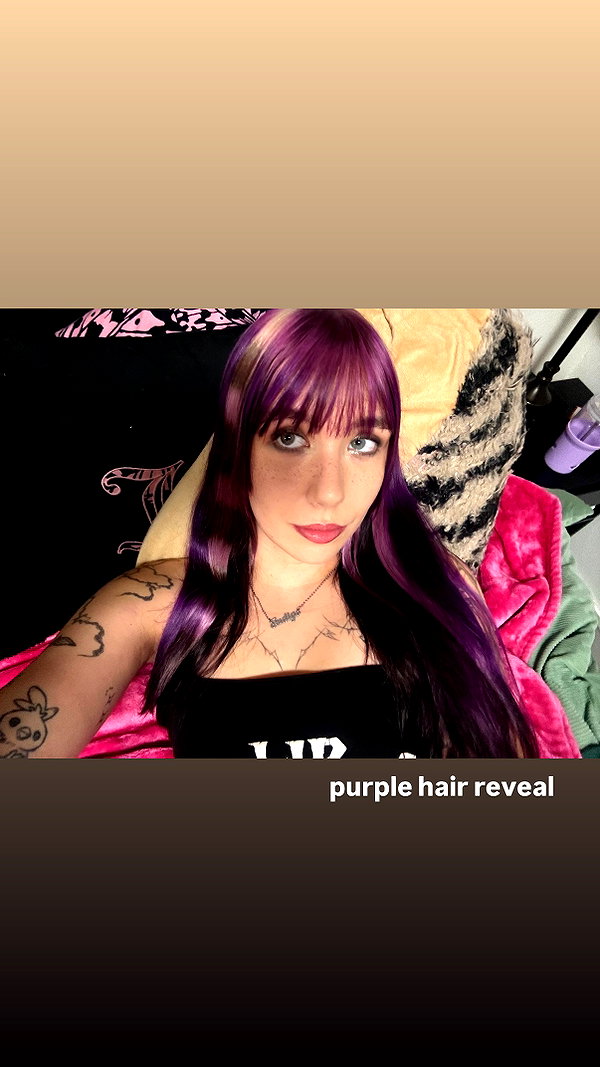 Archived image from @boxdyeblonde on Instagram