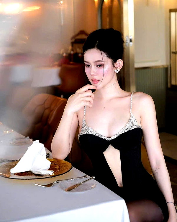 lyhythuedoxinh instagram image archive image