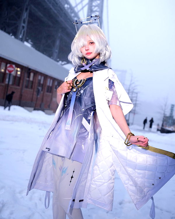xier_cos instagram image archive image