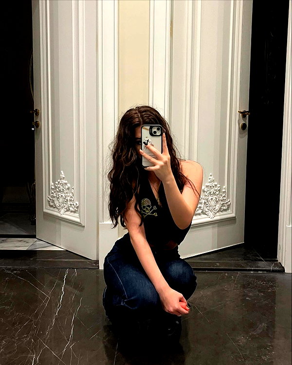 sana.8g instagram image archive image