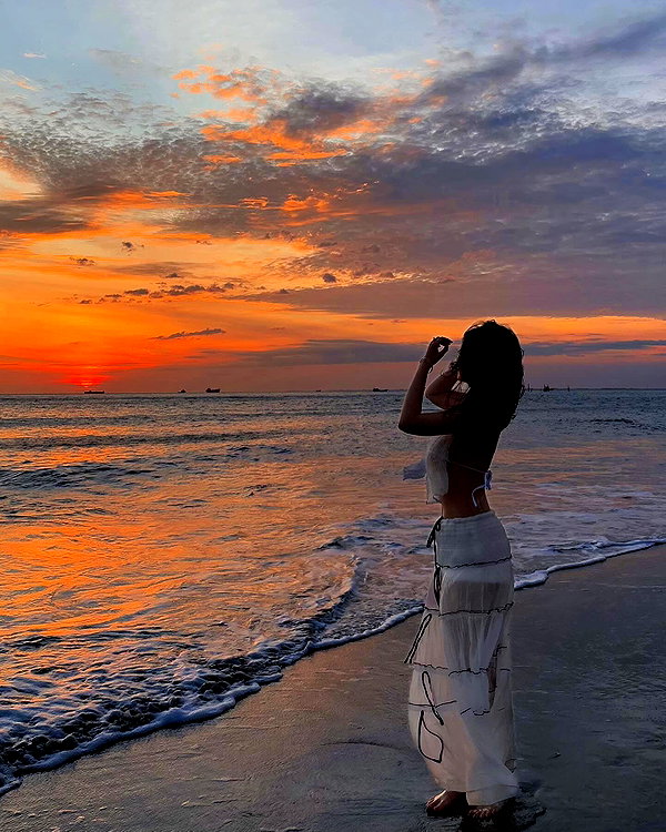 lyhythuedoxinh instagram image archive image