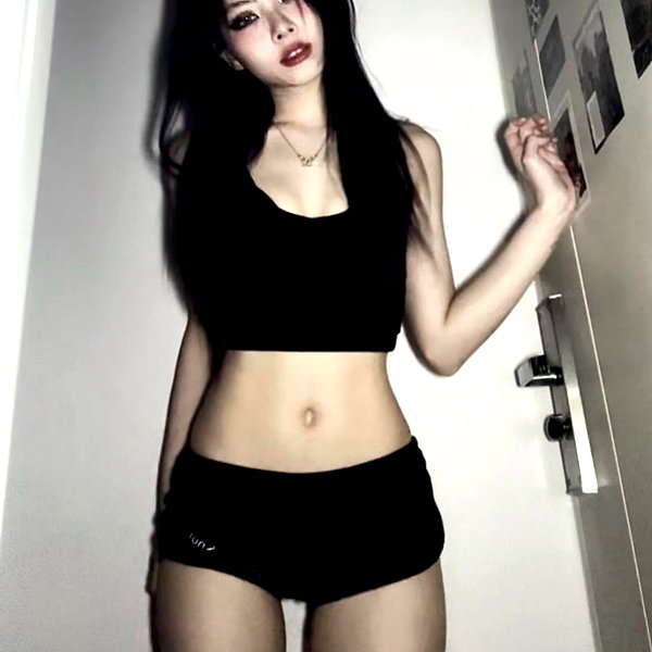 the.q.felicia instagram image archive image