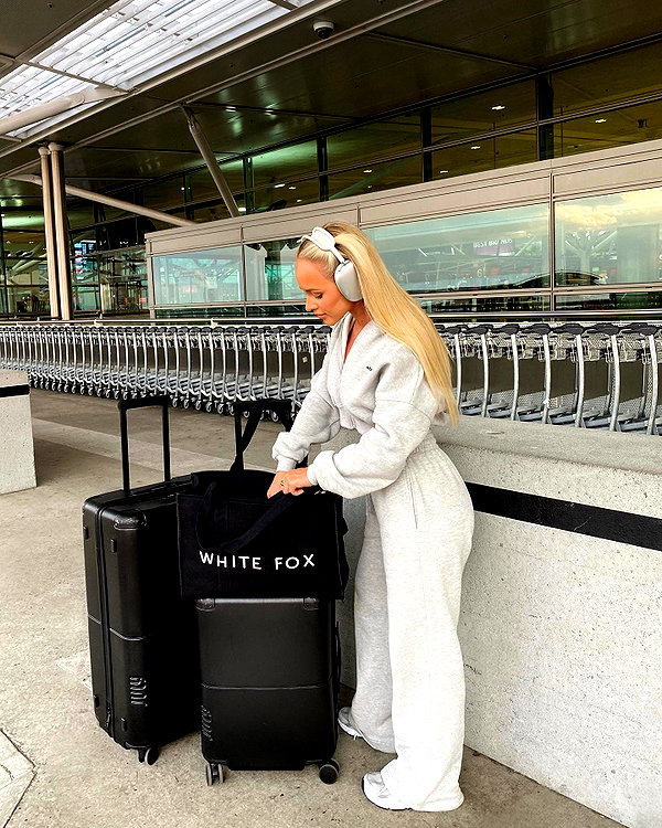allieauton instagram image archive image