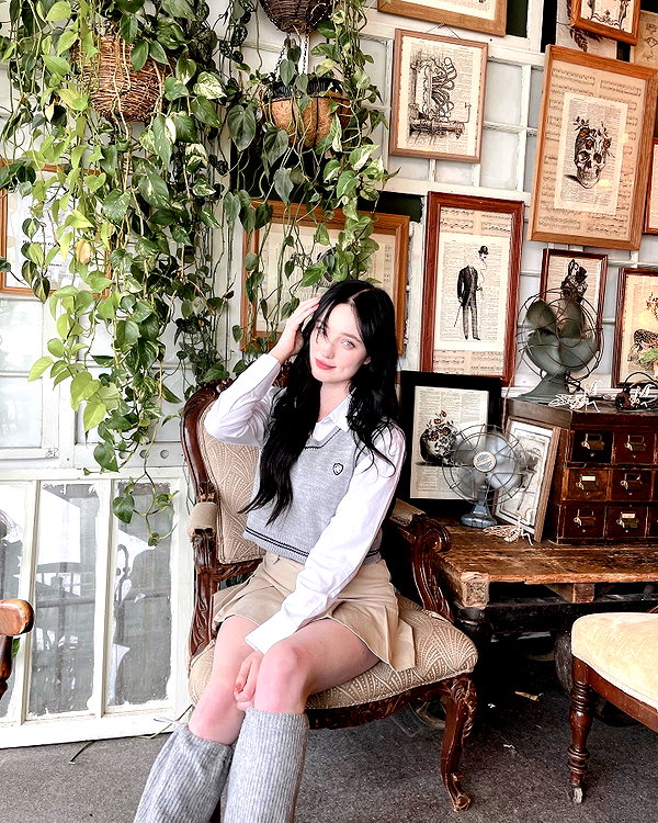 1uvgabi instagram image archive image