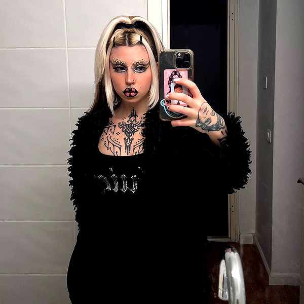 Archived image from @noyrll on Instagram
