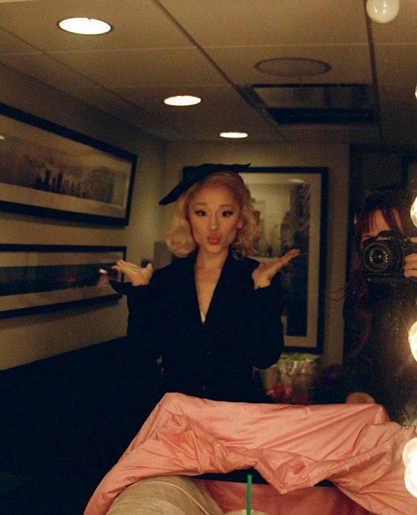 arianagrande instagram image archive image