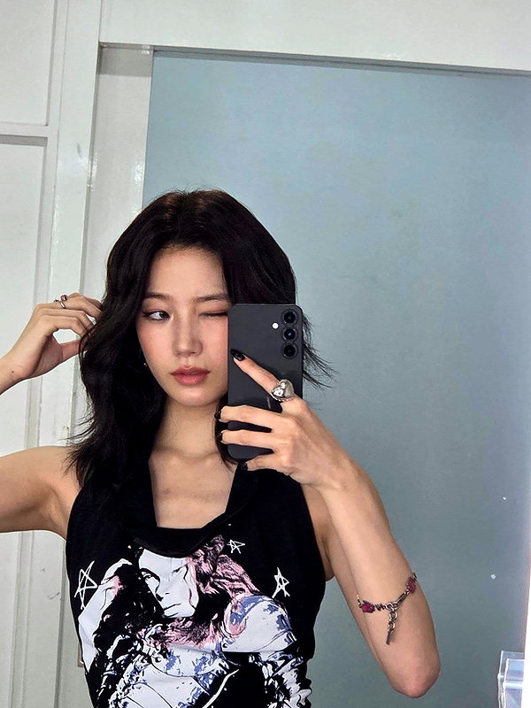 zuhazana instagram image archive image