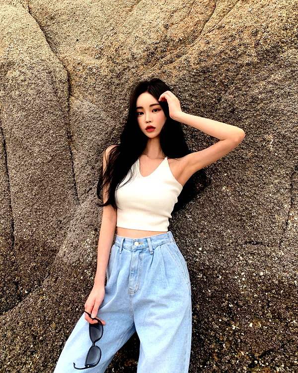 daxbin instagram image archive image