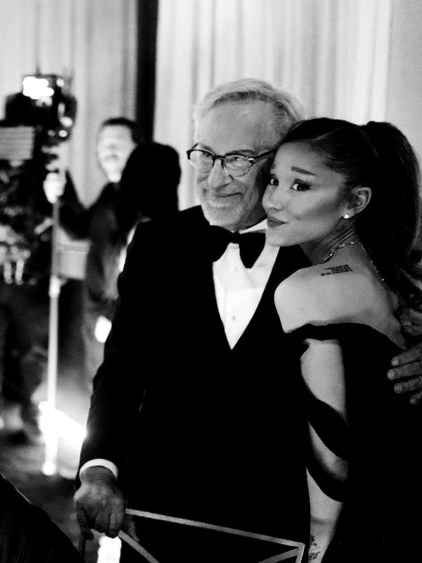 arianagrande instagram image archive image