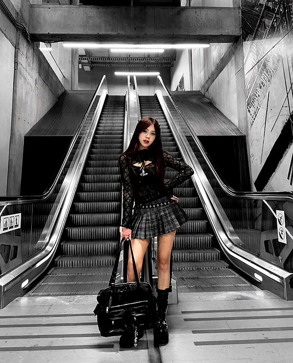 is2tian instagram image archive image