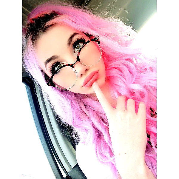 danielle.mercedie instagram image archive image