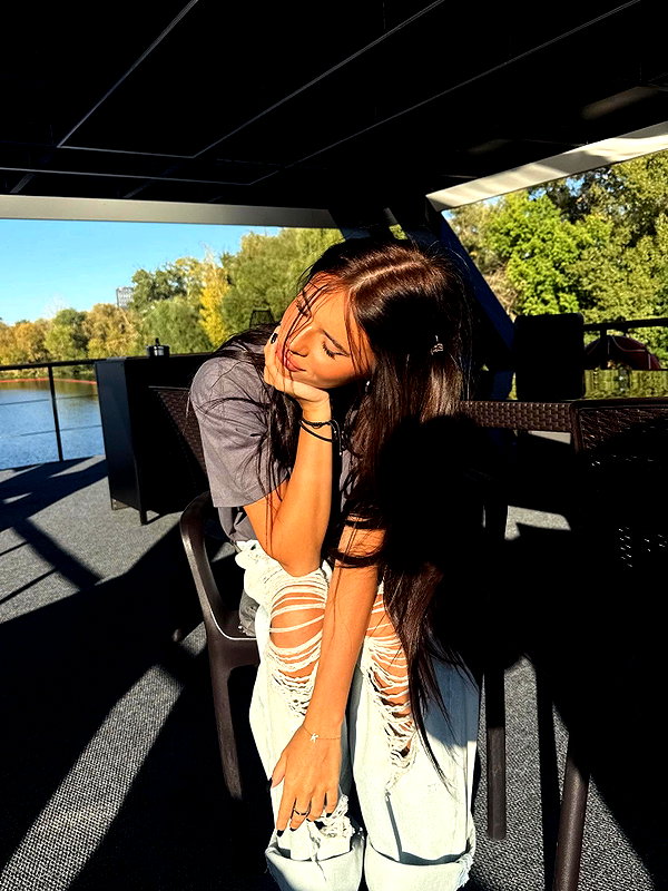 kira.timraleeva instagram image archive image