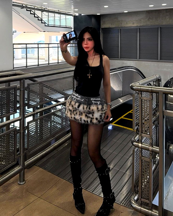 lyhythuedoxinh instagram image archive image