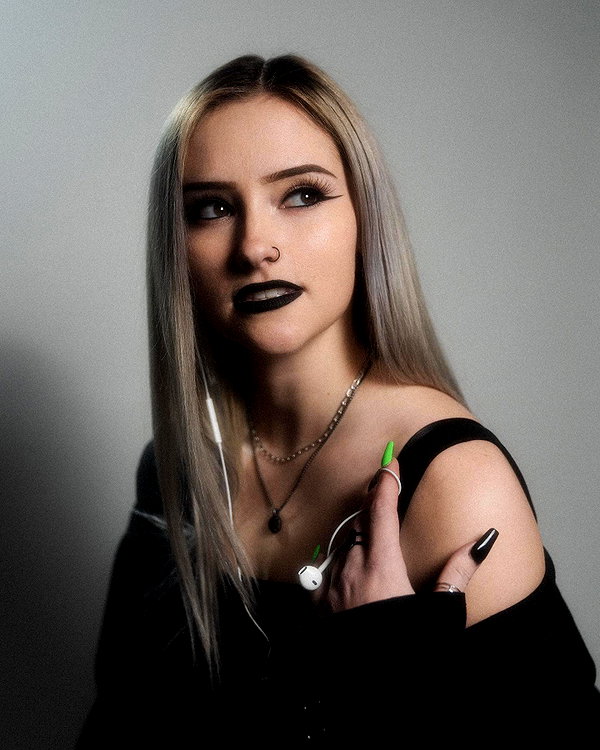 megann_eliizabeth instagram image archive image